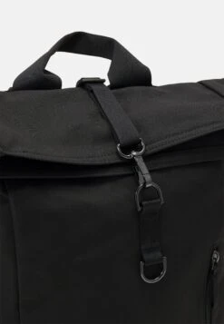 Sandqvist Dante Vegan Unisex - Rucksack - Black/Khaki 7 Sandqvist Dante Vegan Unisex - Rucksack - Black/Khaki -Nordic Style Deals Store 063046501790427b801b2c97df3b7c99