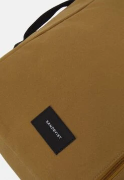 Sandqvist Dante VeganUnisex - Rucksack - Bronze/Black With Black - New 8 Sandqvist Dante VeganUnisex - Rucksack - Bronze/Black With Black - New -Nordic Style Deals Store 1401973ddcc74170ad81f8705d6cd954