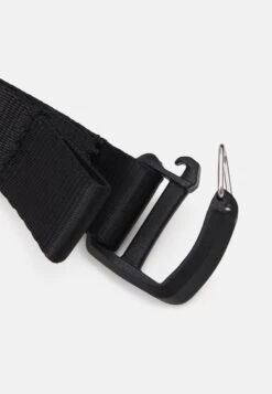 Sandqvist Lo - Bum Bag - Black -Nordic Style Deals Store 1538ab41791a4bb296b4cd40d3d60248