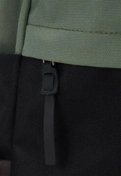 Sandqvist Bernt Unisex - Rucksack - Multi Clover Green 12 Sandqvist Bernt Unisex - Rucksack - Multi Clover Green -Nordic Style Deals Store 32d98c929e3041f9a7046d3aa562f434