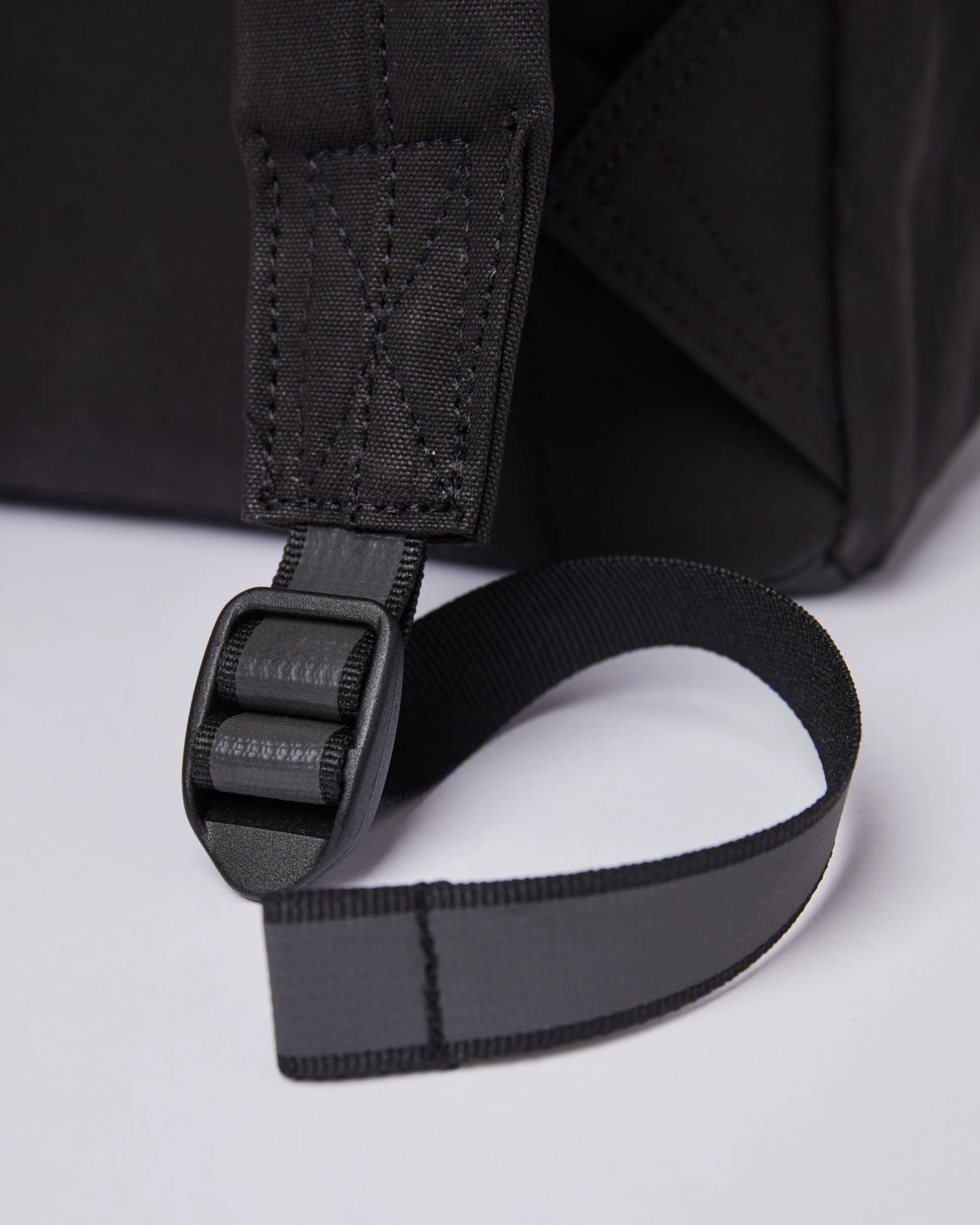 Sandqvist Dante Vegan Black With Coating 6 Sandqvist Dante Vegan Black With Coating - Image 6