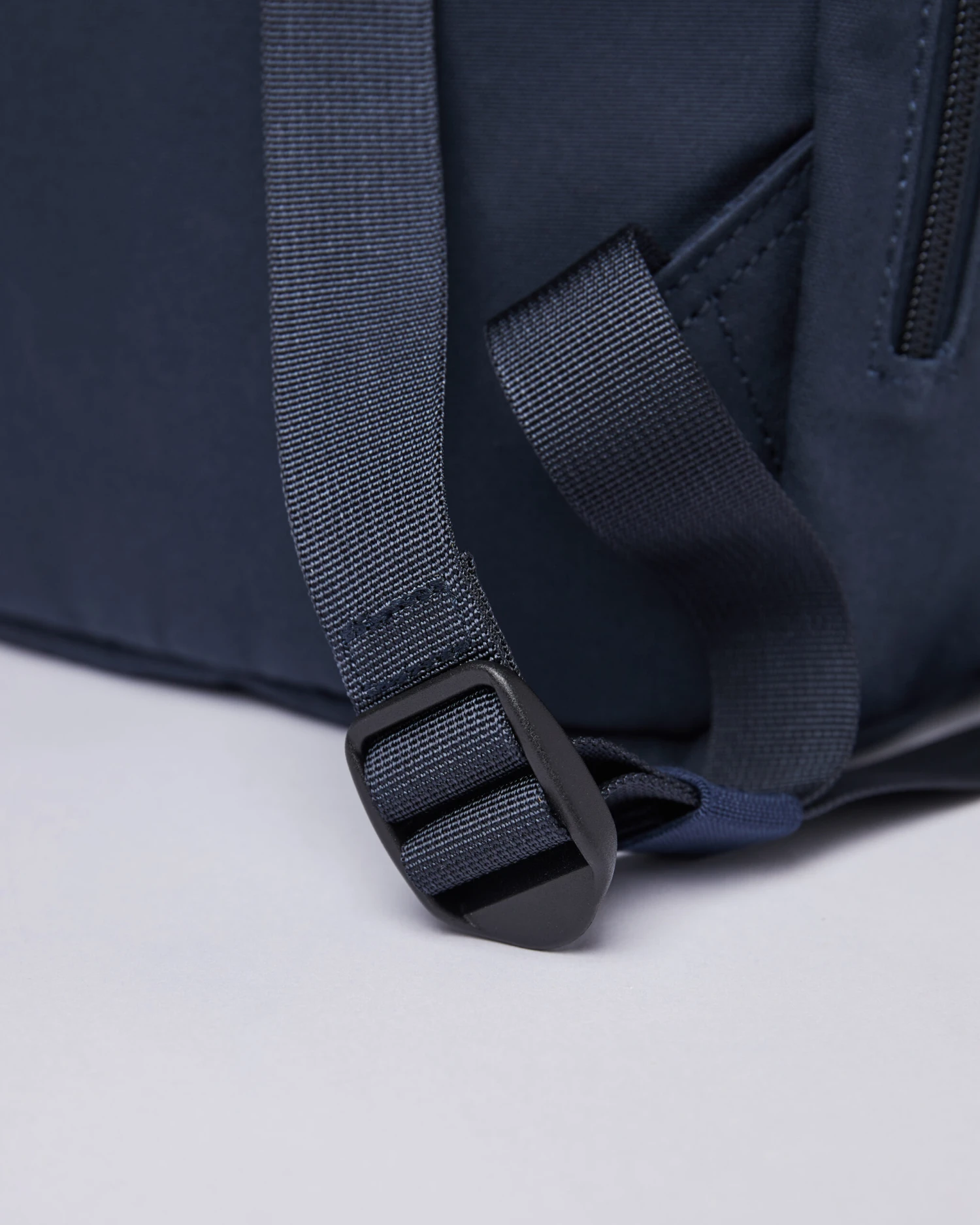 Sandqvist Kaj Navy Blue With Navy Webbing 5 Sandqvist Kaj Navy Blue With Navy Webbing - Image 5