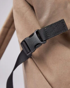 Sandqvist Alfred Fossil With Orange Webbing 11 Sandqvist Alfred Fossil With Orange Webbing -Nordic Style Deals Store 3793 98225e7bb6 alfred fossil sqa1986 02 original