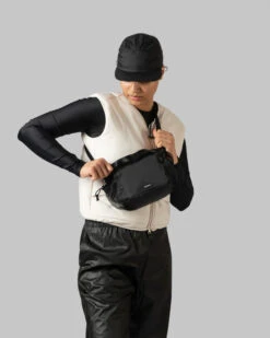 Sandqvist Stevie Black -Nordic Style Deals Store 3942 c9af81b3dc stevie black sqa2096 01 original