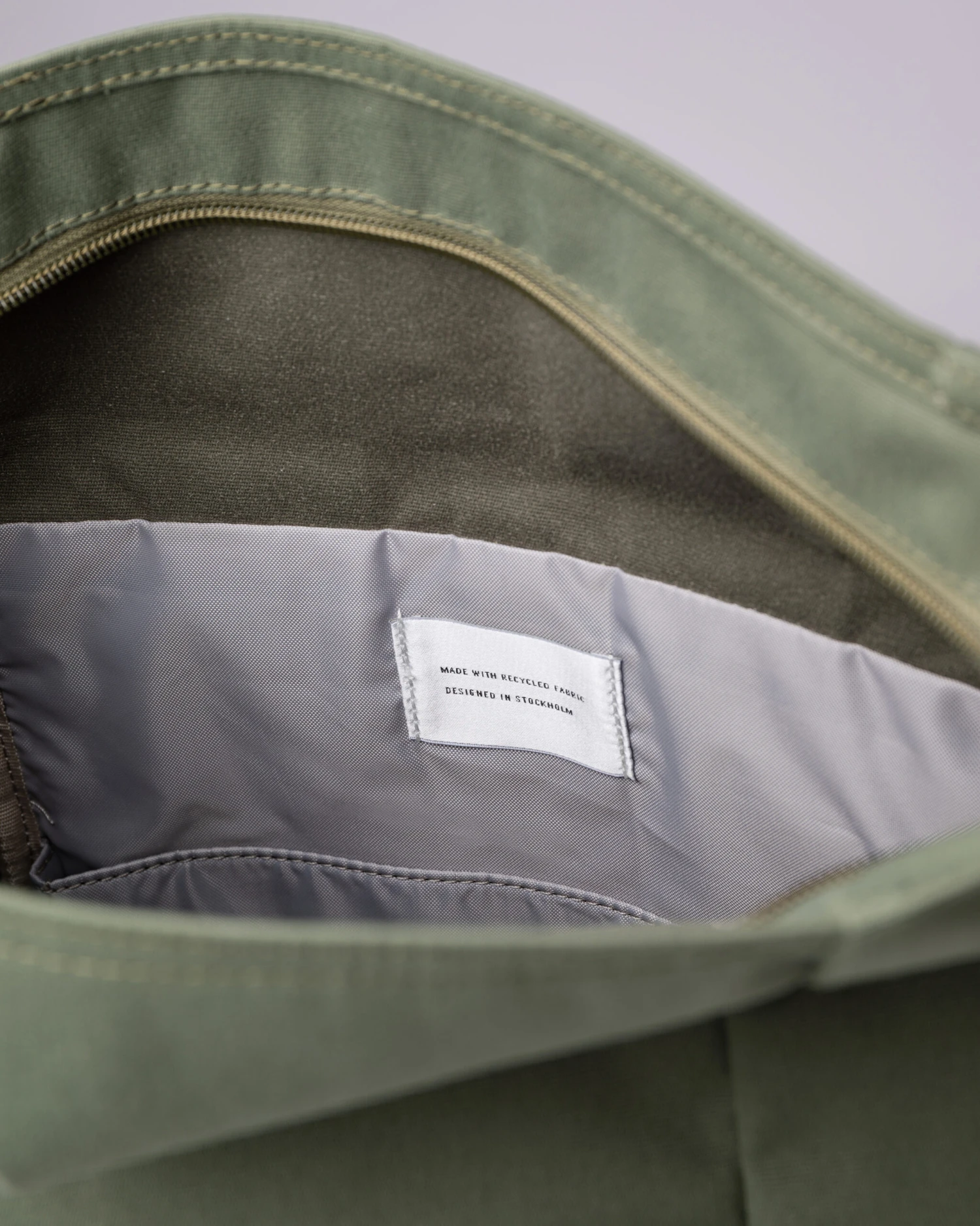 Sandqvist Dante Vegan Clover Green 4 Sandqvist Dante Vegan Clover Green - Image 4