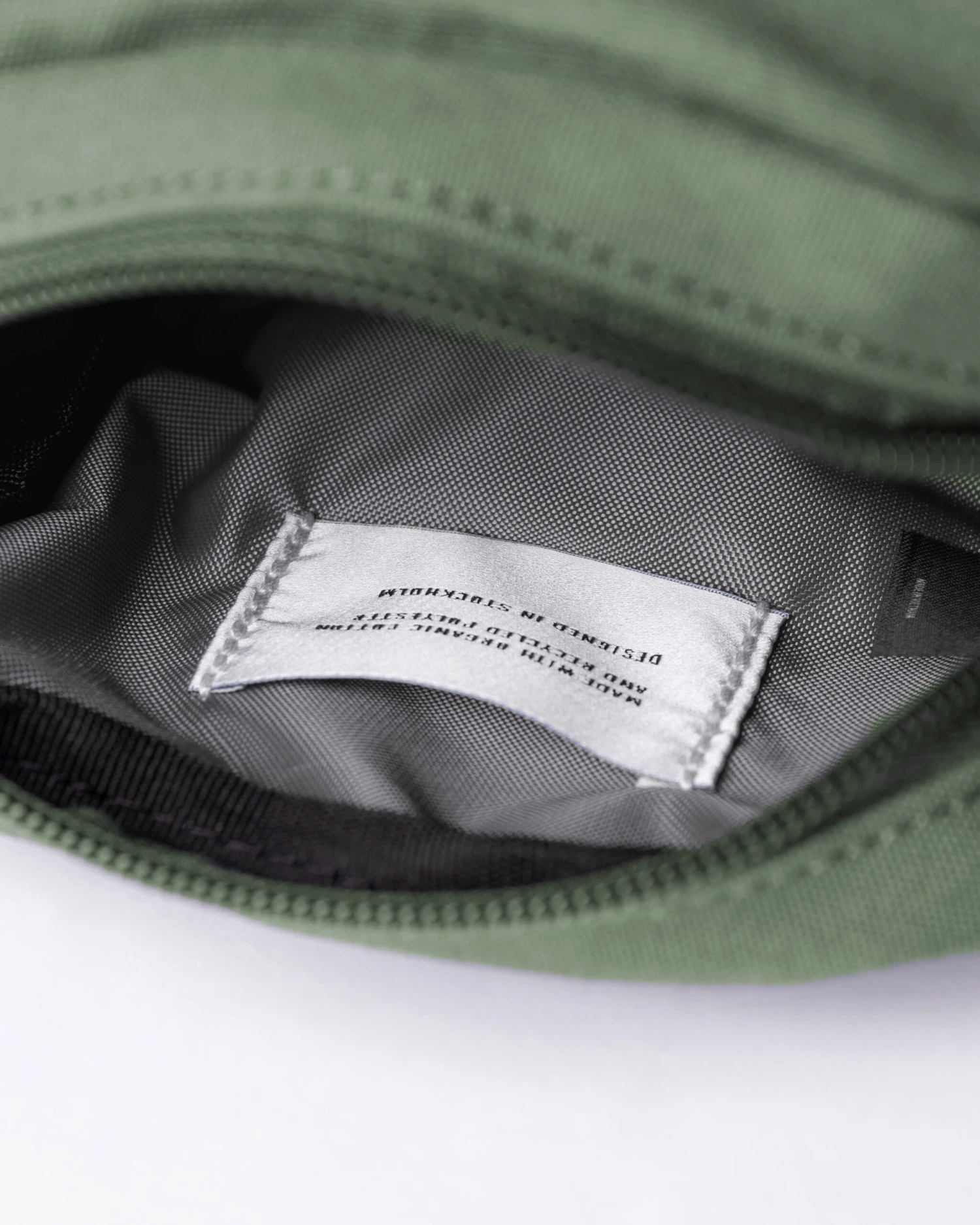 Sandqvist Sixten Vegan Clover Green 4 Sandqvist Sixten Vegan Clover Green - Image 4