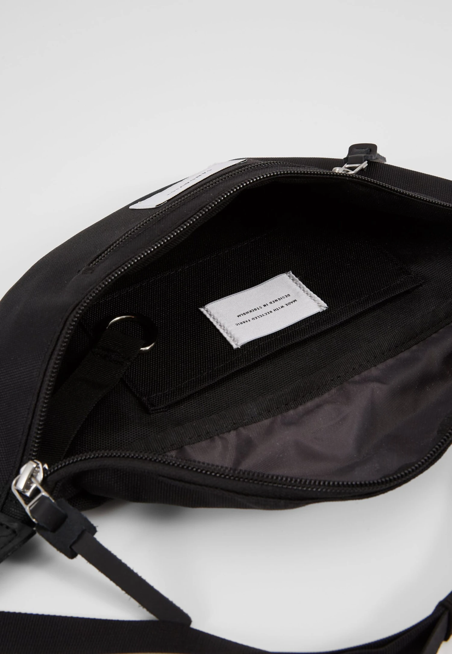 Sandqvist Aste - Bum Bag - Black 6 Sandqvist Aste - Bum Bag - Black - Image 6