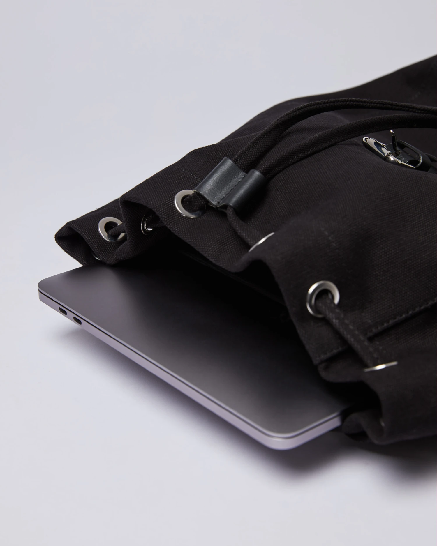 Sandqvist Alva Black With Black Leather 4 Sandqvist Alva Black With Black Leather - Image 4