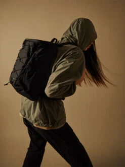 SandqvistCreek Hike - Black