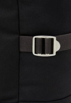 Sandqvist Bernt Unisex - Rucksack - Multi Clover Green 11 Sandqvist Bernt Unisex - Rucksack - Multi Clover Green -Nordic Style Deals Store addc421e75d048d78f9f815580fa3104