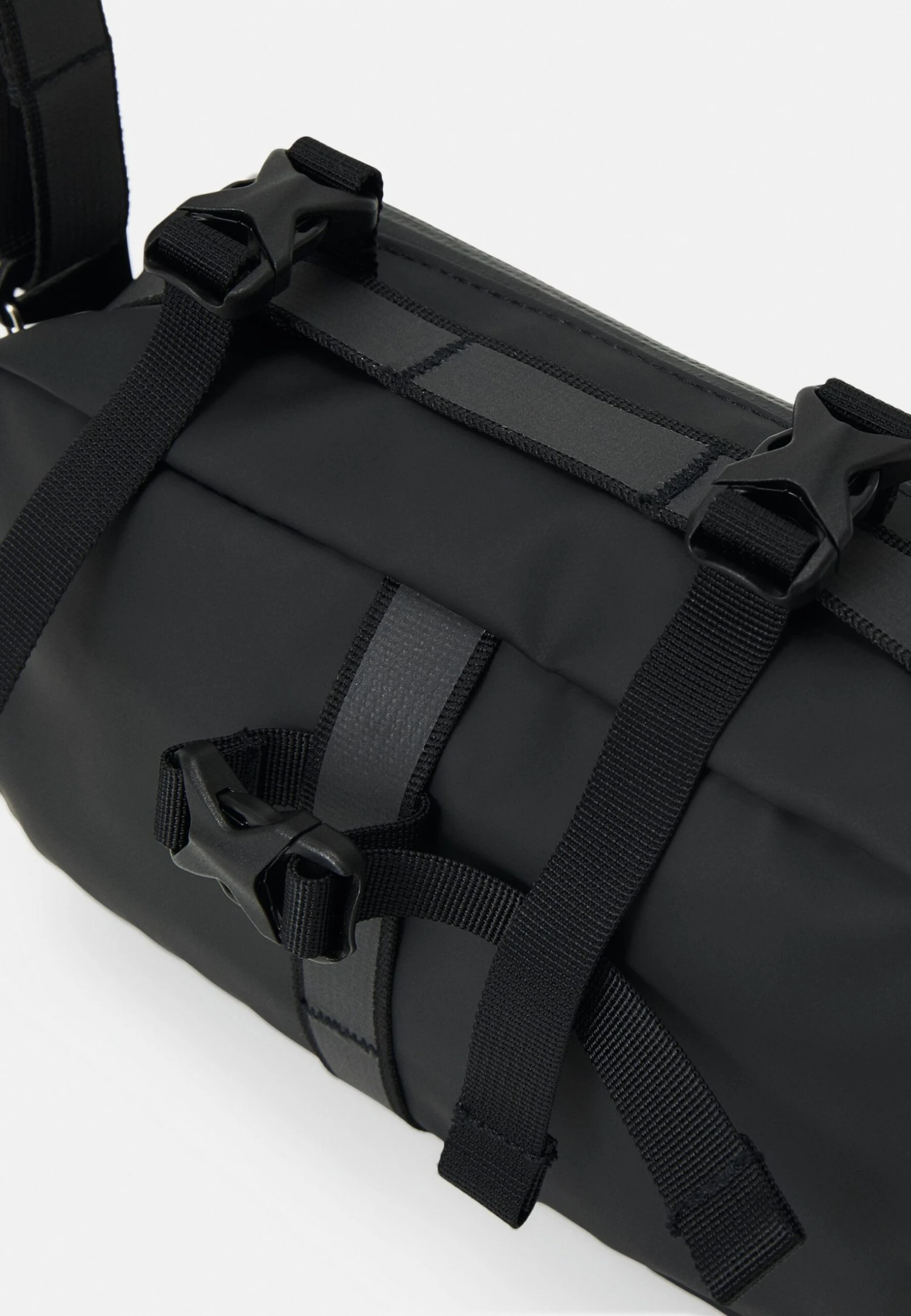 Sandqvist Uno Unisex - Across Body Bag - Black 5 Sandqvist Uno Unisex - Across Body Bag - Black - Image 5